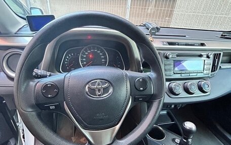 Toyota RAV4, 2015 год, 2 100 000 рублей, 8 фотография