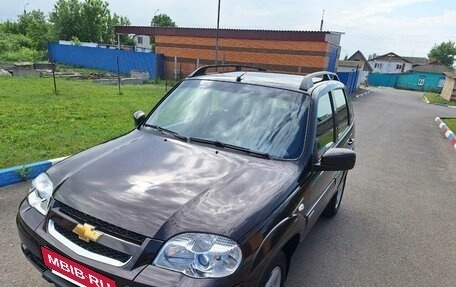 Chevrolet Niva I рестайлинг, 2014 год, 885 000 рублей, 2 фотография