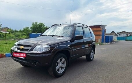 Chevrolet Niva I рестайлинг, 2014 год, 885 000 рублей, 7 фотография