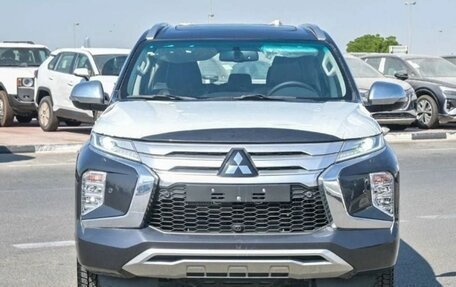 Mitsubishi Montero Sport, 2022 год, 3 990 000 рублей, 17 фотография