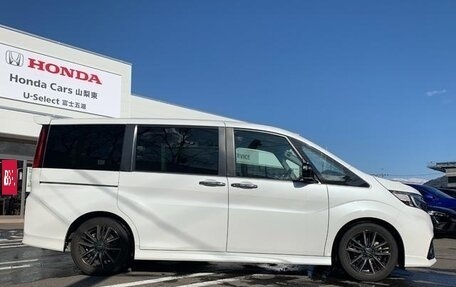 Honda Stepwgn IV, 2021 год, 2 050 000 рублей, 3 фотография