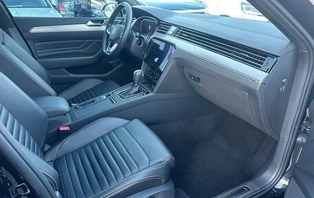 Volkswagen Passat B8 рестайлинг, 2022 год, 2 400 111 рублей, 12 фотография