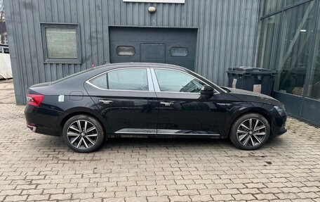 Skoda Superb III рестайлинг, 2025 год, 3 499 000 рублей, 2 фотография