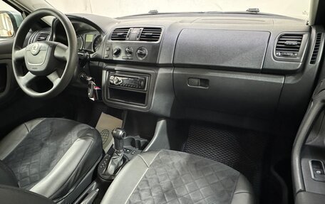 Skoda Fabia II, 2011 год, 895 000 рублей, 12 фотография
