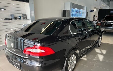 Skoda Superb III рестайлинг, 2011 год, 790 000 рублей, 6 фотография