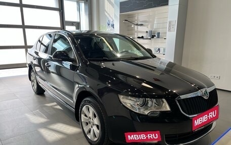 Skoda Superb III рестайлинг, 2011 год, 790 000 рублей, 3 фотография