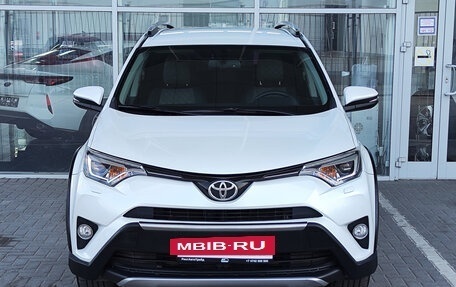 Toyota RAV4, 2018 год, 2 199 000 рублей, 3 фотография