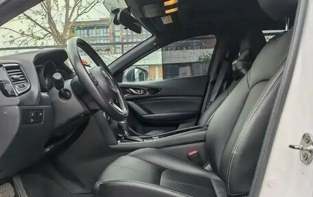 Mazda CX-4, 2021 год, 1 840 000 рублей, 6 фотография