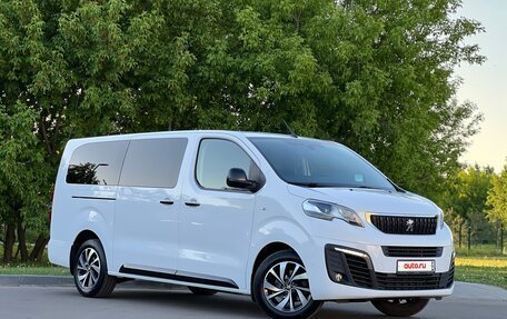 Peugeot Traveller I, 2022 год, 4 100 000 рублей, 2 фотография