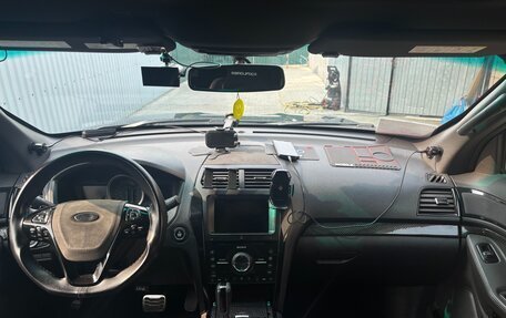 Ford Explorer VI, 2013 год, 2 050 000 рублей, 6 фотография