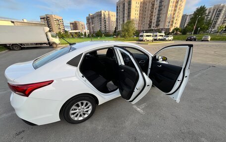 Hyundai Solaris II рестайлинг, 2019 год, 1 670 000 рублей, 4 фотография