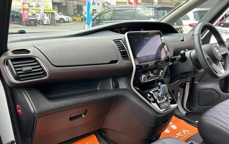 Nissan Serena IV, 2018 год, 1 399 123 рублей, 17 фотография