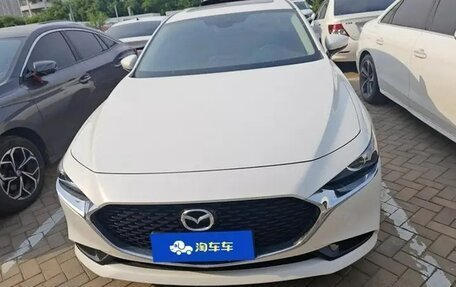 Mazda 3, 2021 год, 1 820 000 рублей, 2 фотография