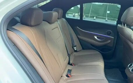 Mercedes-Benz E-Класс, 2021 год, 3 840 000 рублей, 26 фотография