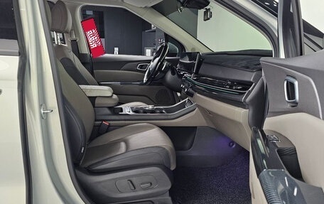 KIA Carnival, 2024 год, 3 800 000 рублей, 10 фотография