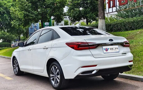 Ford Escort, 2021 год, 1 350 000 рублей, 4 фотография