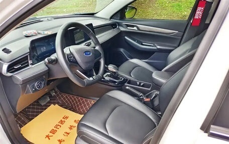 Ford Escort, 2021 год, 1 350 000 рублей, 7 фотография