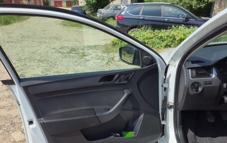 Skoda Rapid I, 2015 год, 820 000 рублей, 21 фотография