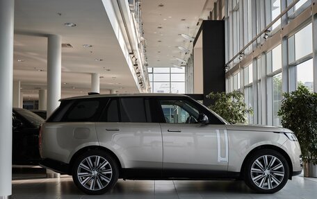 Land Rover Range Rover IV рестайлинг, 2023 год, 18 800 000 рублей, 3 фотография