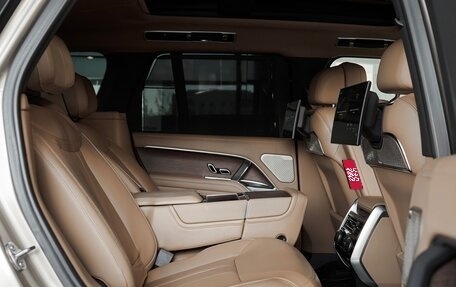 Land Rover Range Rover IV рестайлинг, 2023 год, 18 800 000 рублей, 13 фотография