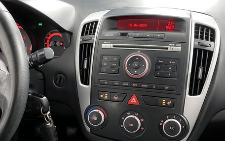KIA cee'd I рестайлинг, 2011 год, 700 000 рублей, 18 фотография