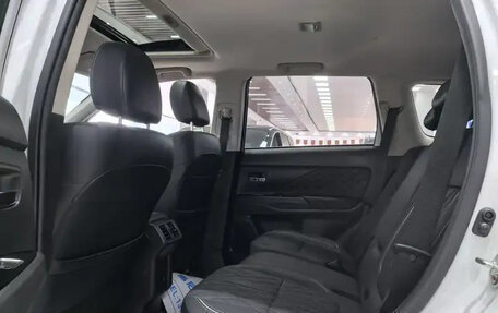 Mitsubishi Outlander III рестайлинг 3, 2021 год, 1 860 888 рублей, 11 фотография