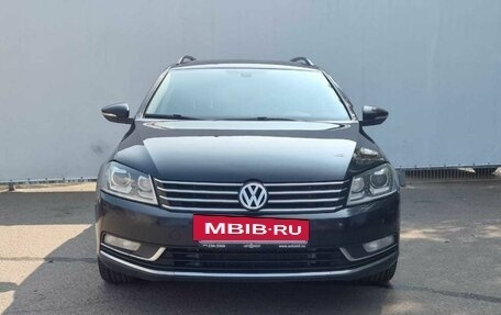 Volkswagen Passat B7, 2013 год, 940 000 рублей, 2 фотография