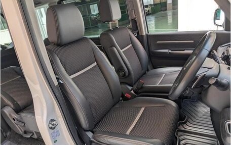 Honda Stepwgn IV, 2015 год, 1 123 000 рублей, 9 фотография