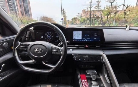 Hyundai Elantra, 2022 год, 1 550 400 рублей, 11 фотография