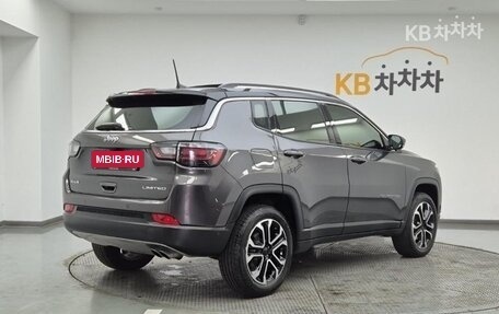 Jeep Compass II, 2022 год, 2 500 000 рублей, 4 фотография
