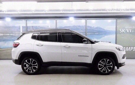 Jeep Compass II, 2022 год, 2 520 000 рублей, 4 фотография
