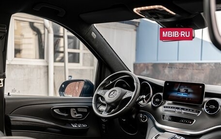Mercedes-Benz V-Класс, 2023 год, 12 300 000 рублей, 4 фотография