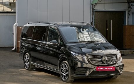Mercedes-Benz V-Класс, 2023 год, 12 300 000 рублей, 3 фотография