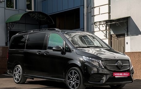 Mercedes-Benz V-Класс, 2023 год, 12 300 000 рублей, 2 фотография