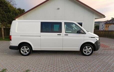 Volkswagen Transporter T6 рестайлинг, 2022 год, 3 000 000 рублей, 8 фотография
