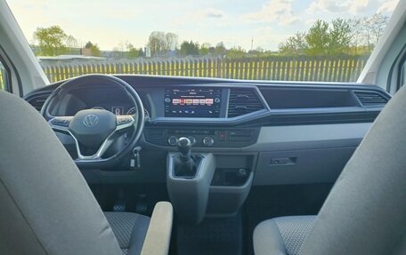 Volkswagen Transporter T6 рестайлинг, 2022 год, 3 000 000 рублей, 16 фотография