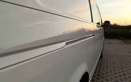 Volkswagen Transporter T6 рестайлинг, 2022 год, 3 000 000 рублей, 23 фотография
