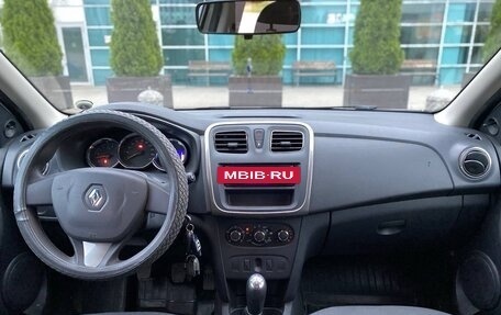 Renault Logan II, 2016 год, 765 990 рублей, 3 фотография