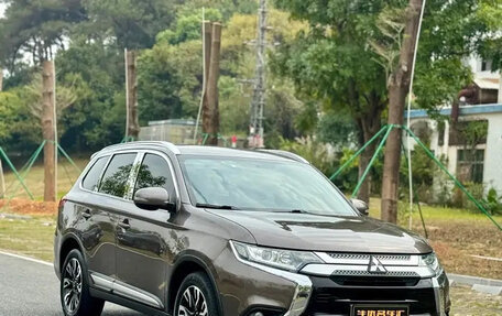 Mitsubishi Outlander III рестайлинг 3, 2021 год, 1 662 888 рублей, 3 фотография