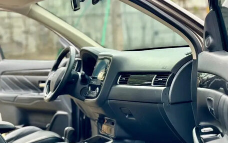 Mitsubishi Outlander III рестайлинг 3, 2021 год, 1 662 888 рублей, 9 фотография