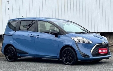 Toyota Sienta II, 2022 год, 1 009 199 рублей, 2 фотография