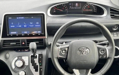 Toyota Sienta II, 2022 год, 1 009 199 рублей, 7 фотография