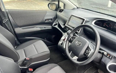 Toyota Sienta II, 2022 год, 1 009 199 рублей, 8 фотография