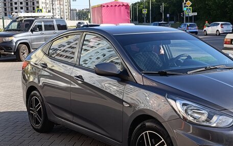 Hyundai Solaris II рестайлинг, 2012 год, 565 000 рублей, 1 фотография