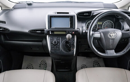 Toyota Wish II, 2010 год, 1 299 000 рублей, 9 фотография