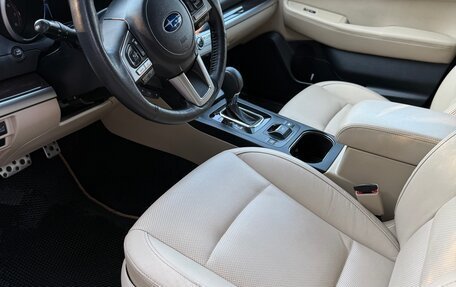 Subaru Outback IV рестайлинг, 2017 год, 2 700 000 рублей, 21 фотография