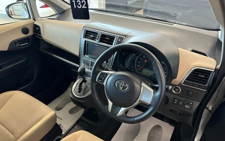 Toyota Ractis II, 2013 год, 899 999 рублей, 11 фотография