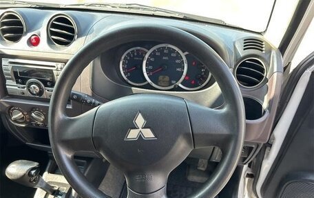 Mitsubishi Pajero Mini II, 2012 год, 587 000 рублей, 14 фотография