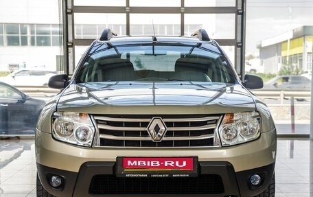 Renault Duster I рестайлинг, 2014 год, 998 000 рублей, 2 фотография