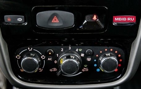Renault Duster I рестайлинг, 2014 год, 998 000 рублей, 28 фотография
